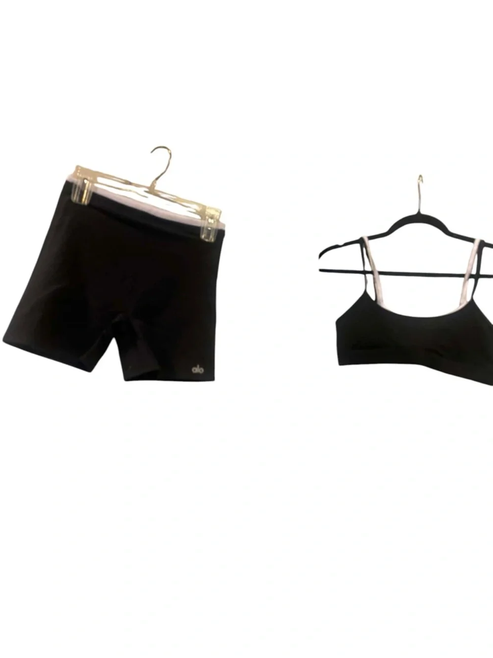 NWT Alo Yoga Airbrush Double up bra and 5” matching shorts BLACK/WHITE Size S